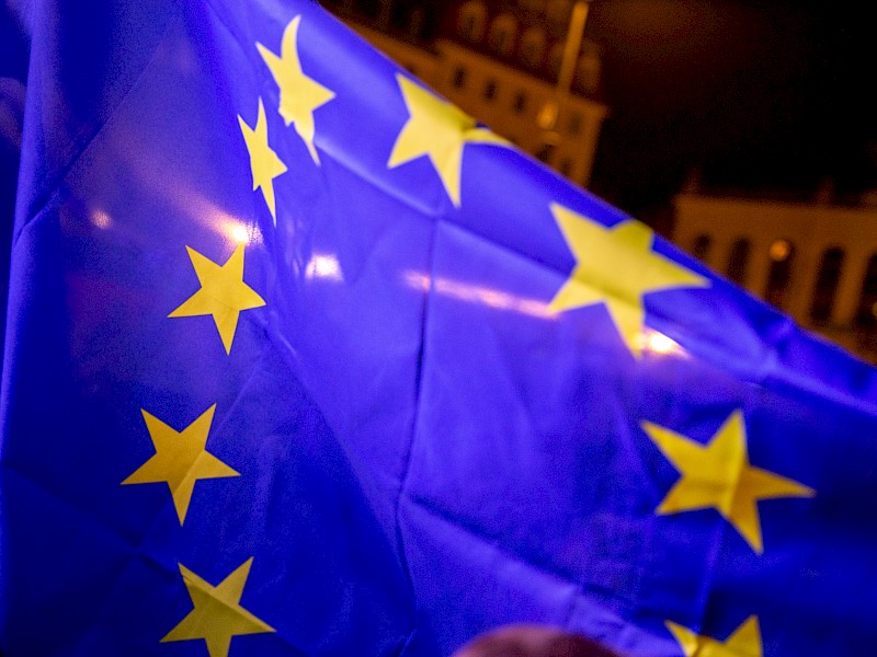 Die europäische Flagge wurde gehisst.